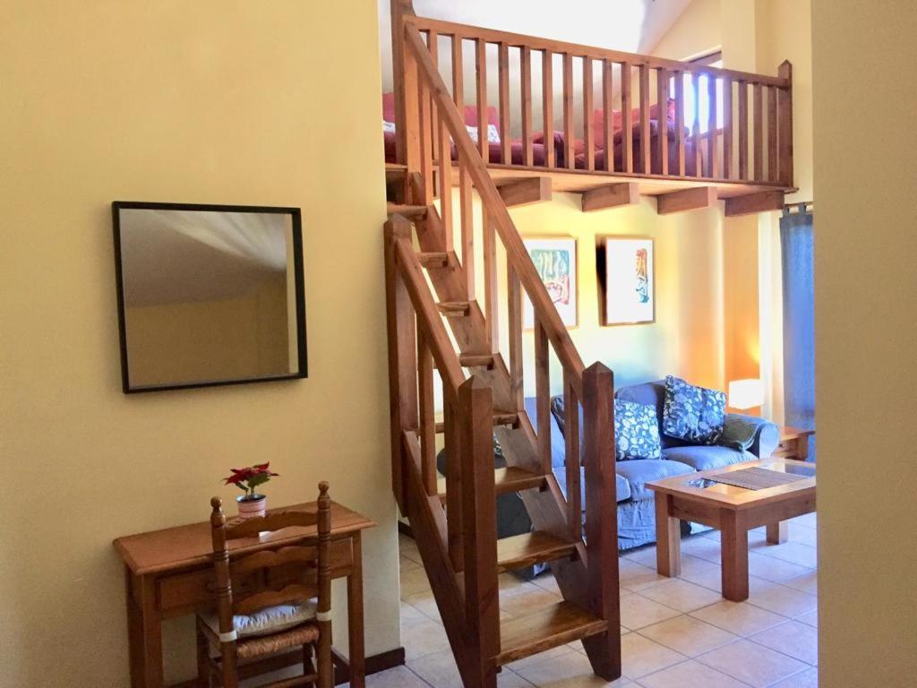 Apartamentos Turisticos San Juan De La Pena Santa Cruz de la Serós Zewnętrze zdjęcie